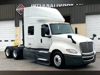 2022 INT LT625 6x4