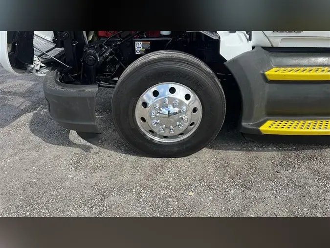 2021 KENWORTH T680
