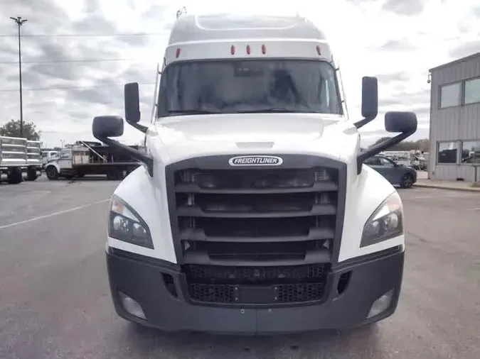 2020 Freightliner Cascadia