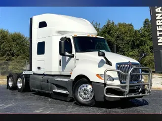 2022 INT LT625 6x4