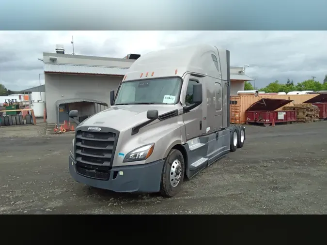 2023 Freightliner Cascadia 126