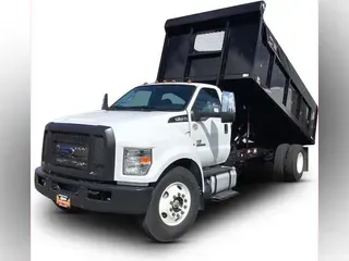 2022 Ford F-650