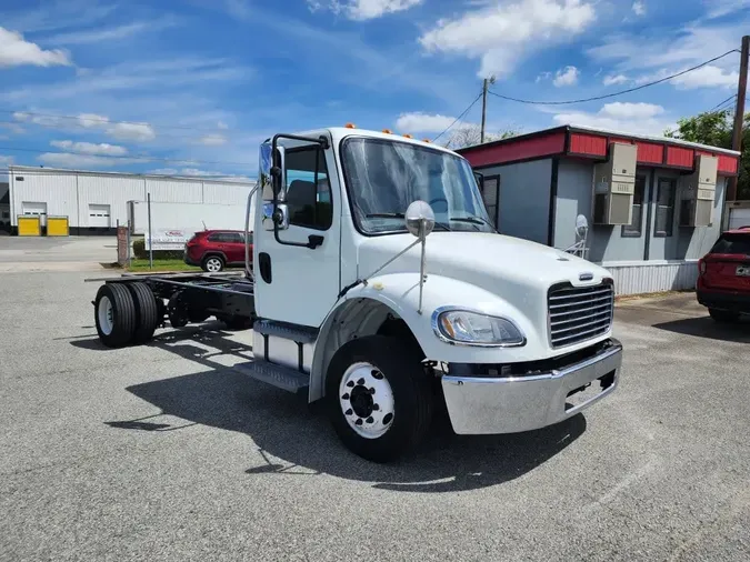 2019 FREIGHTLINER/MERCEDES M2 106