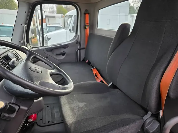 2019 FREIGHTLINER/MERCEDES M2 106b718876a36d75a2b3efed9af653e6dd4