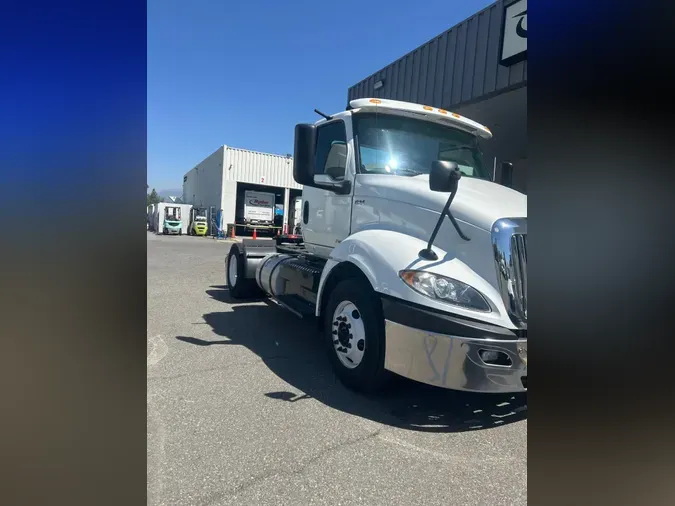 2019 NAVISTAR INTERNATIONAL RH613 DAYCAB S/Ab7188afc63a66e7d15f8f36e9ebba2ff