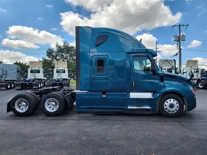 2022 FREIGHTLINER CASCADIA