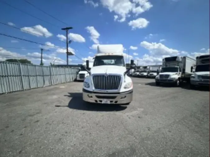 2019 NAVISTAR INTERNATIONAL LT625 DAYCAB T/A
