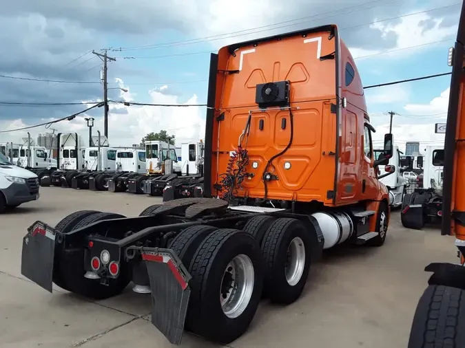 2019 FREIGHTLINER NEW CASCADIA PX12664