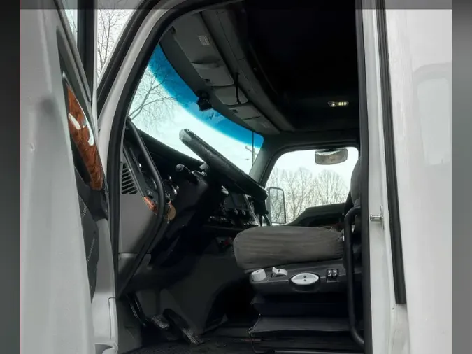 2021 KENWORTH T680