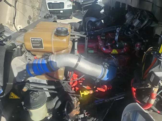 2020 NAVISTAR INTERNATIONAL MV607 (4X2)