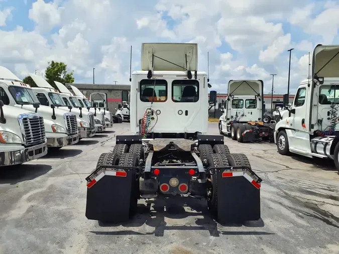 2018 FREIGHTLINER CASCADIA 125
