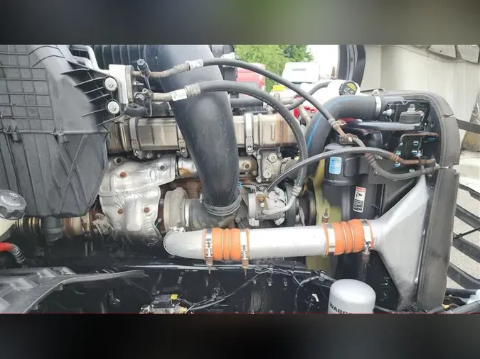 2020 FREIGHTLINER CA126
