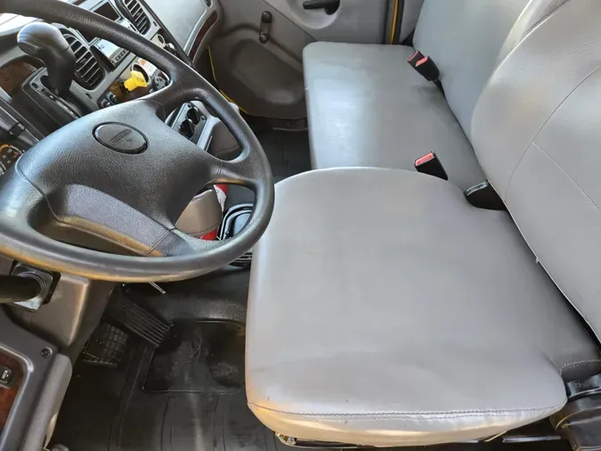 2020 Freightliner Business Class M2 106