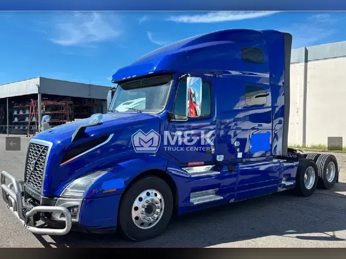 2024 VOLVO VNL64T760b733e2674bc8437440c06a68c7221629