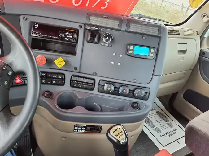 2020 FREIGHTLINER CASCADIA 113