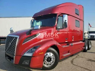 2020 VOLVO VNL64T860