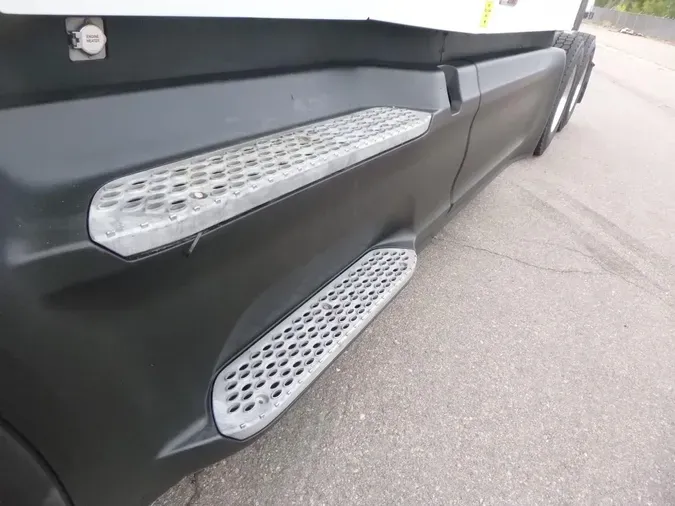 2023 Peterbilt 579b73c277f942c88977a889eabe317eb59