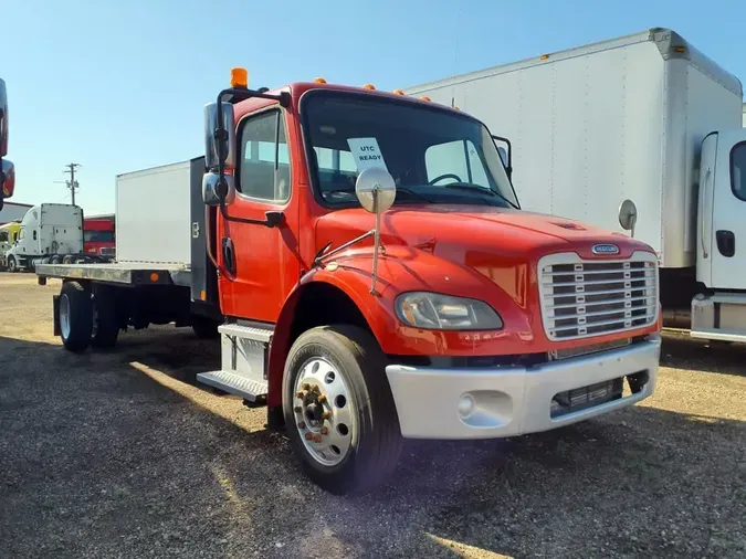 2018 FREIGHTLINER M2 106