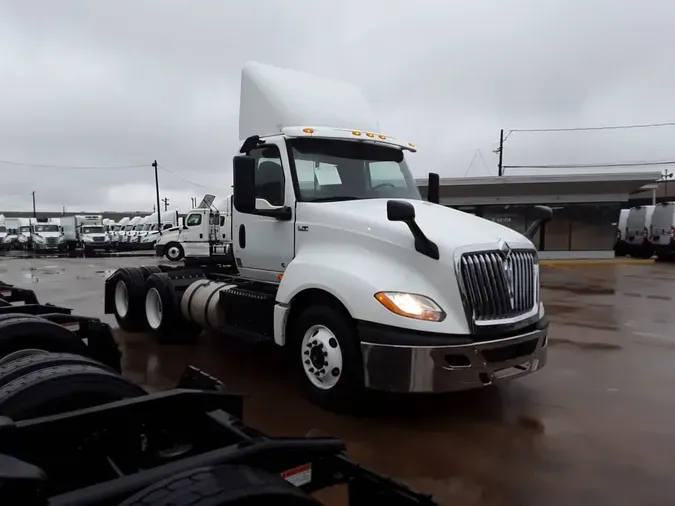 2019 NAVISTAR INTERNATIONAL LT625 DAYCAB T/A