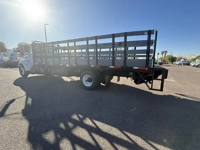 2020 Peterbilt 330
