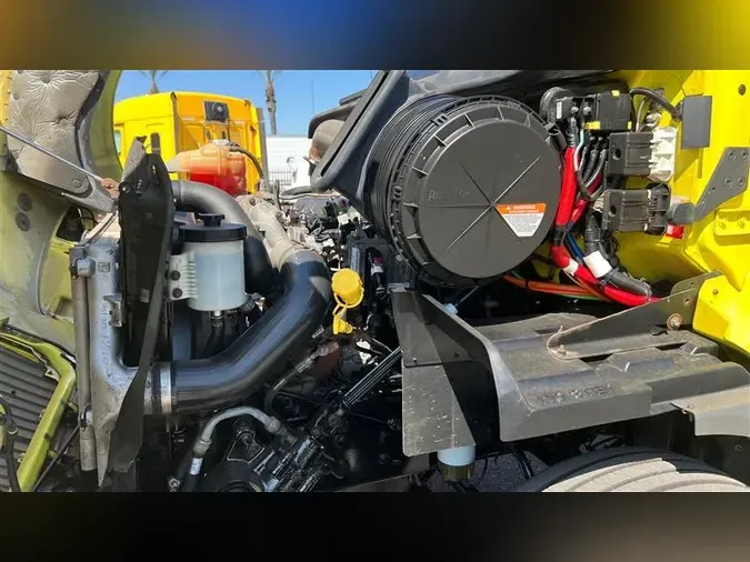 2018 INTERNATIONAL RH613