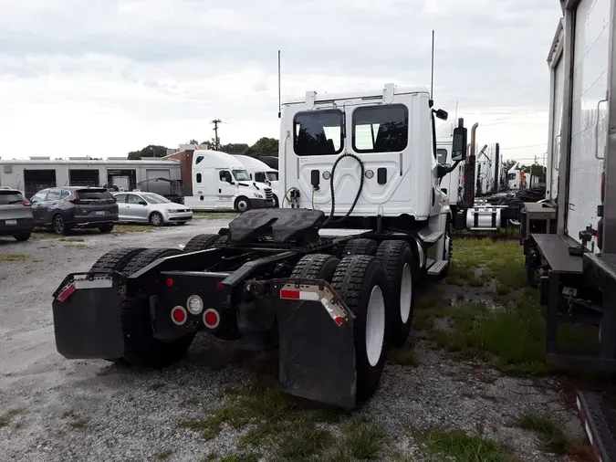 2017 FREIGHTLINER/MERCEDES CASCADIA 125