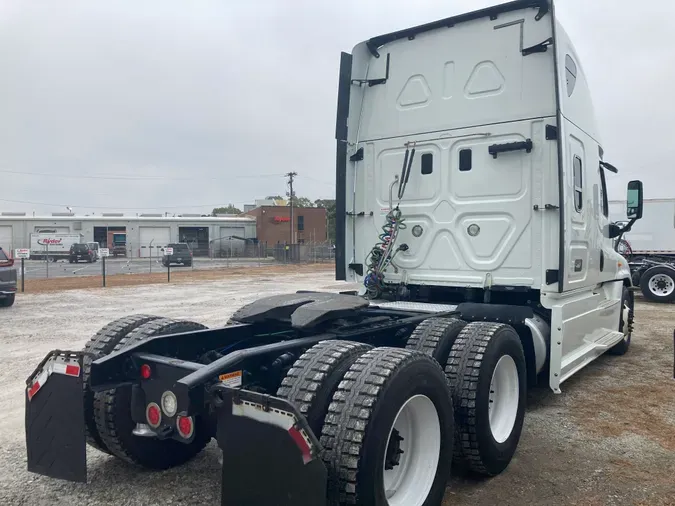 2016 FREIGHTLINER/MERCEDES CASCADIA 125