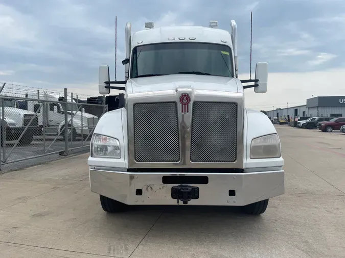 2020 KENWORTH T880