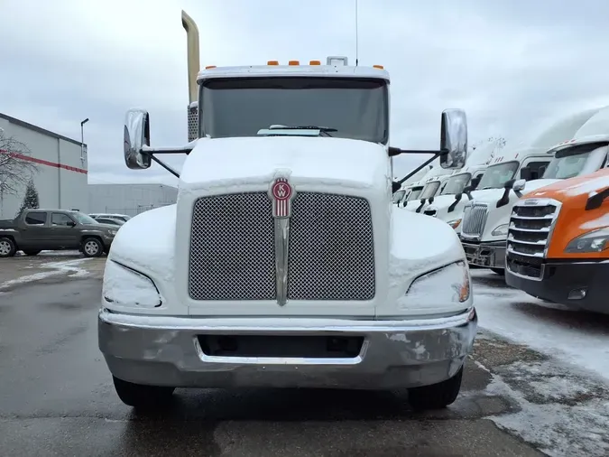 2021 KENWORTH TRUCKS T370