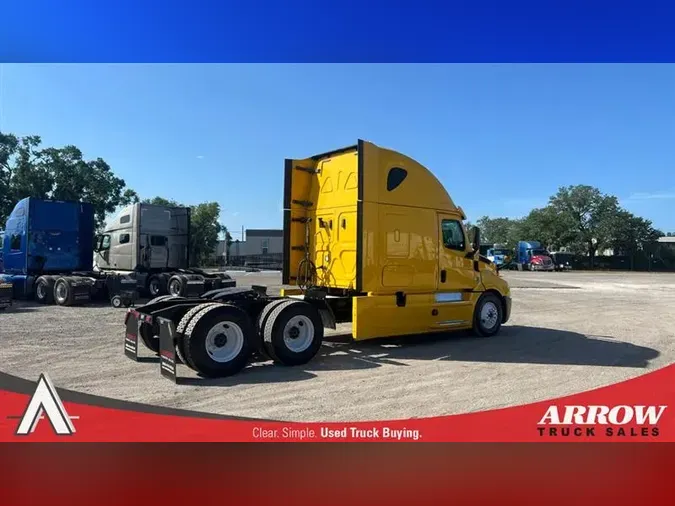 2020 FREIGHTLINER CA126