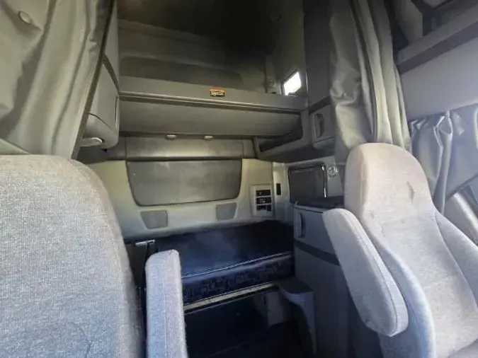 2024 International LT625b74998024bbcf58822487c33aad5213a