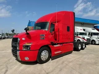 2022 MACK AN64T70