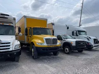 2015 INTERNATIONAL 4300 Regular Cab