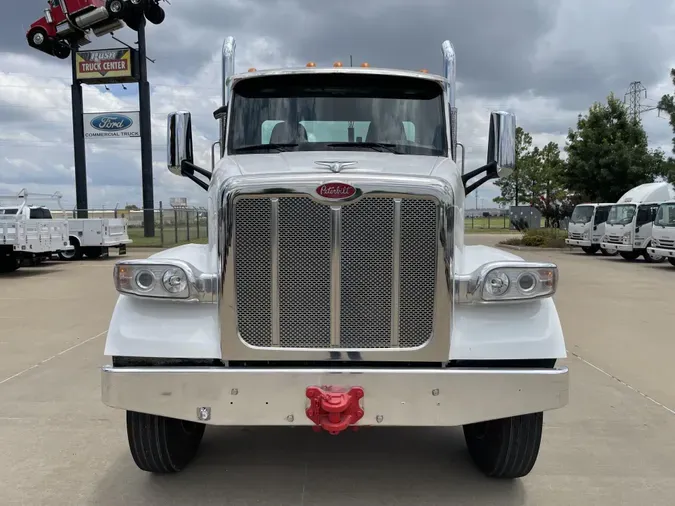 2021 Peterbilt 567