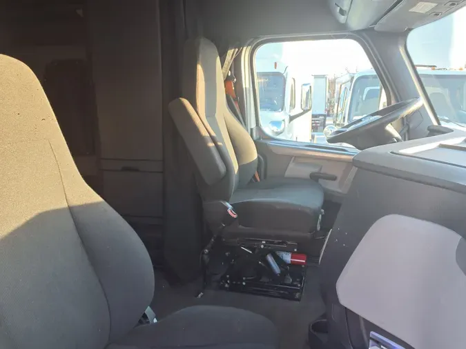 2019 FREIGHTLINER/MERCEDES NEW CASCADIA PX12664