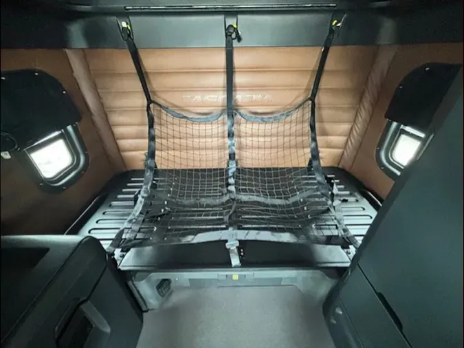 2023 Freightliner Cascadia 126