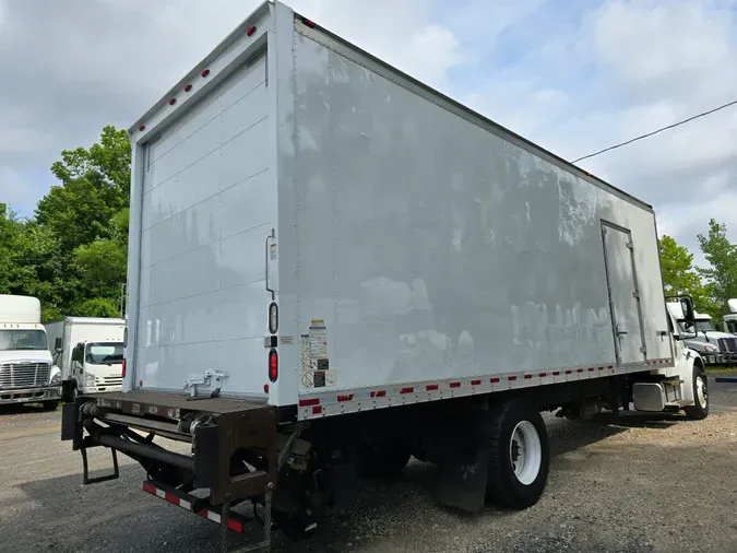 2016 FREIGHTLINER/MERCEDES M2 106