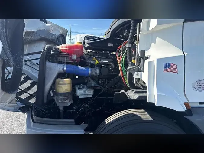 2020 FREIGHTLINER CA116