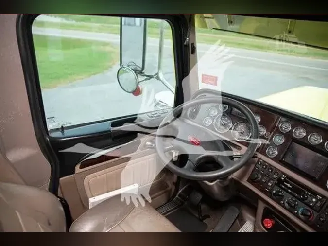 2020 PETERBILT 389