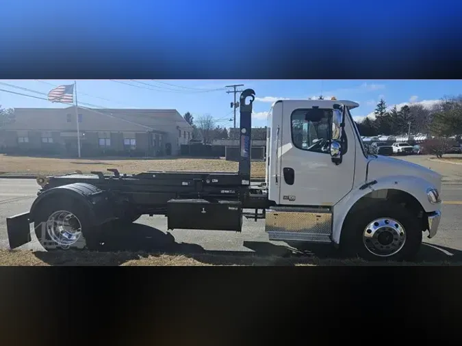 2025 FREIGHTLINER BUSINESS CLASS M2 106 PLUS