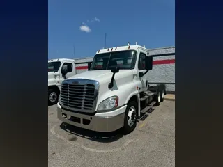 2018 FREIGHTLINER/MERCEDES CASCADIA 125