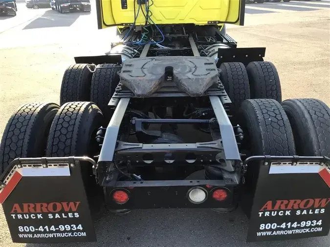 2018 INTERNATIONAL RH613
