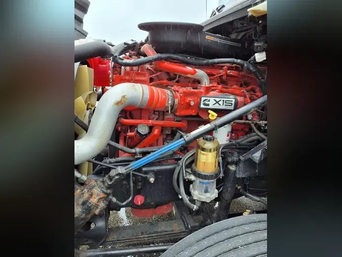 2019 NAVISTAR INTERNATIONAL LT625 SLPR CAB