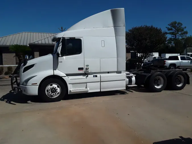 2019 VOLVO VNR64T-640b7581ba01e5f21428db8d2ec8d0cb6bc