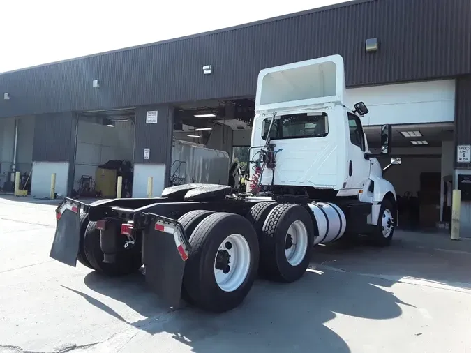 2020 NAVISTAR INTERNATIONAL LT625 DAYCAB T/Ab758566947eaac91e7ea39abcf4c2b95