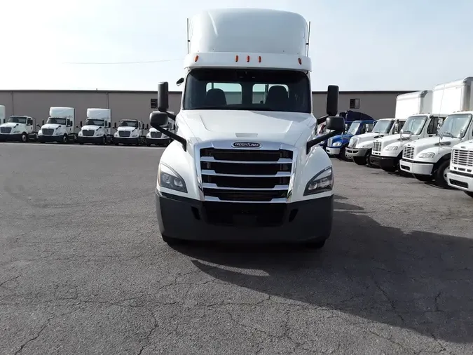 2020 FREIGHTLINER/MERCEDES NEW CASCADIA PX12664