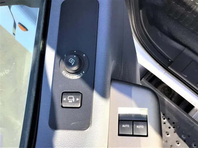 2023 Ford F-650