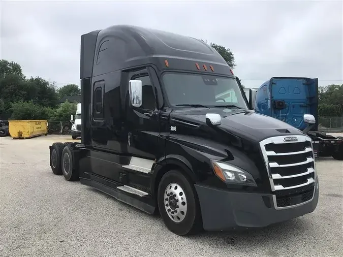 2021 FREIGHTLINER CA126