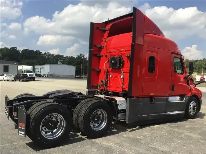 2021 FREIGHTLINER CA126