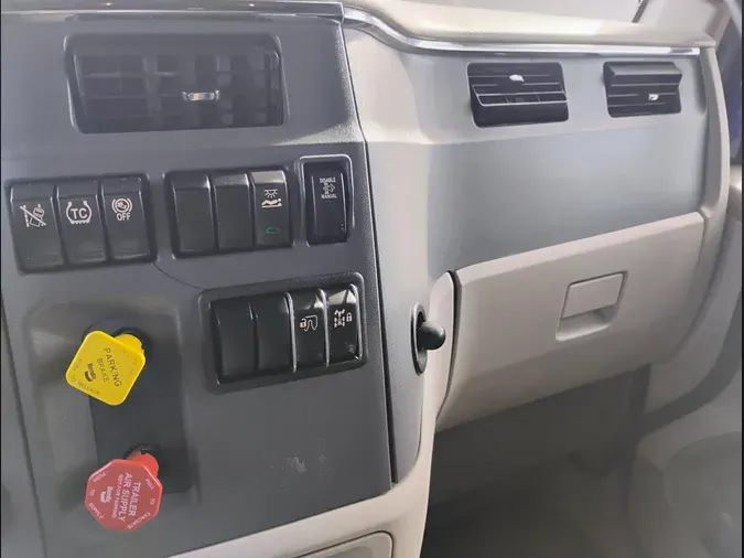 2022 Peterbilt 579b76398118de2b8b24913b5469d4d7a07